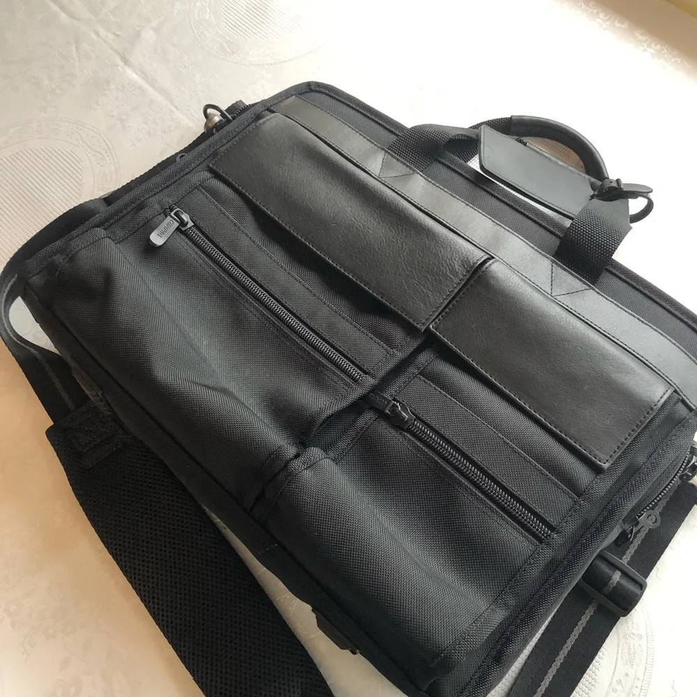 COMPAQ Black Leather/Canvas Men’s Professional Briefcase Messenger Bag NWOT
